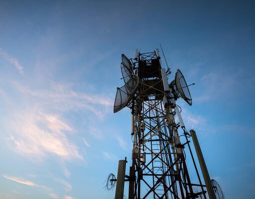 MEDIA & TELECOMMUNICATIONS